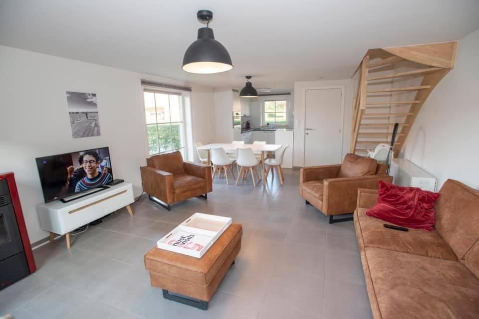 Vakantiehuisje De Panne Vlak Aan Plopsaland En De Zee Εξωτερικό φωτογραφία